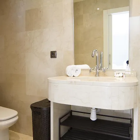 Wellrenting - Aticos Riscal * Alicante